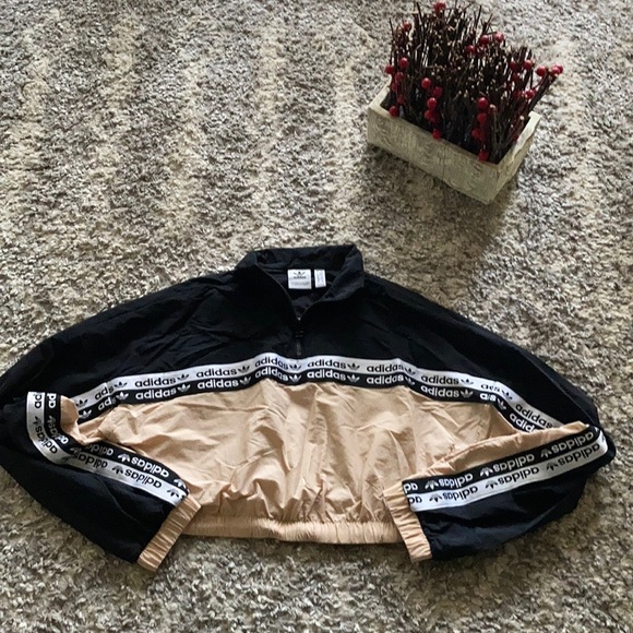 adidas cropped windbreaker